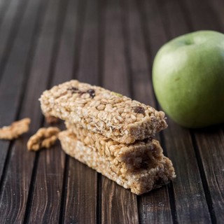 Healthy energy bars apple
