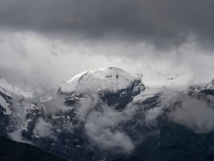 Alpine peaks