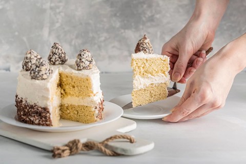 Front view delicious cake concept_2