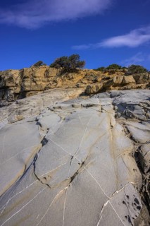 Stone structures in the Buca delle Fate