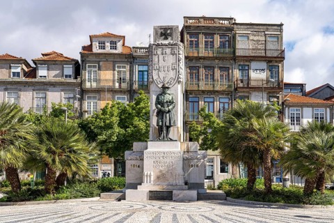 World War II Monument by sculptor Henrique Moreira in Praca de Carlos Alberto Square
