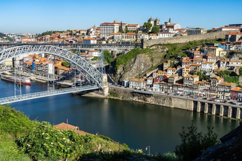 Ponte Dom Luis I Bridge over the Douro River and the Old Town of Porto