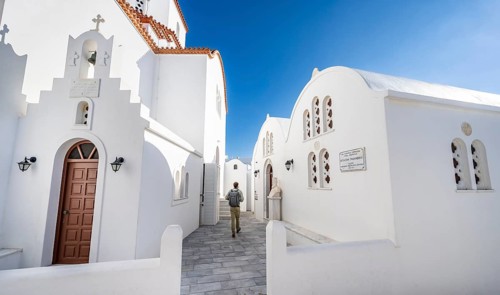 Chapel of Agios Antonios and Greek Orthodox Church of Metamorfosi Sotiros