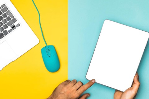 Top view mockup tablet with colourful background