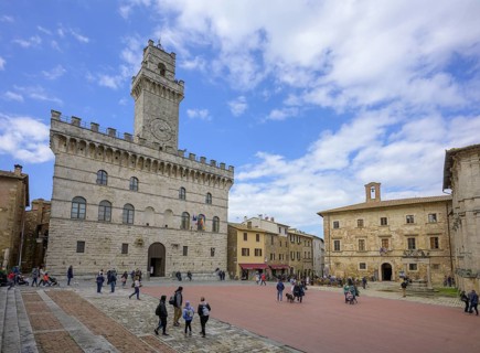 Town Hall in Piazza Grande