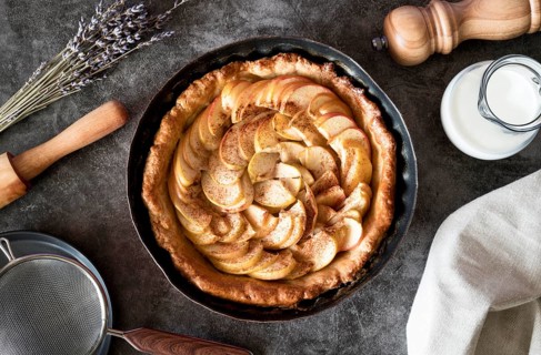 Top view apple pie tray