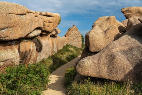 Ruin at the path of the publicans