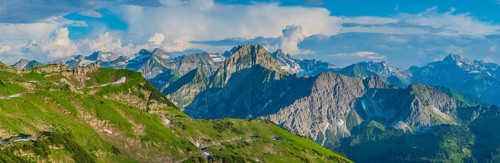 Mountain panorama from Zeigersattel to Hoefats 2259m