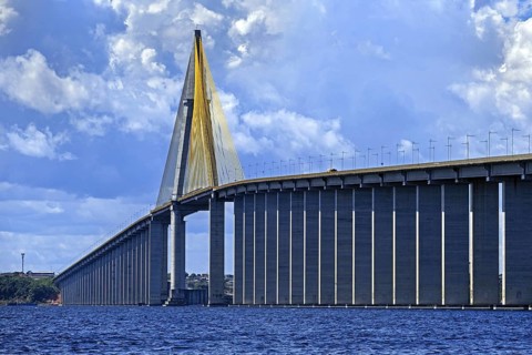 Journalist piper's Bridge