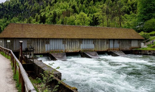Small water weir at Koenigssee