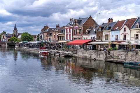 Restaurants and cafes in the Quartier St-Leu