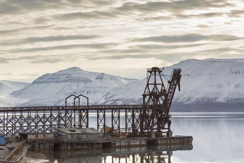 Coal loading crane in the harbour at Pyramiden