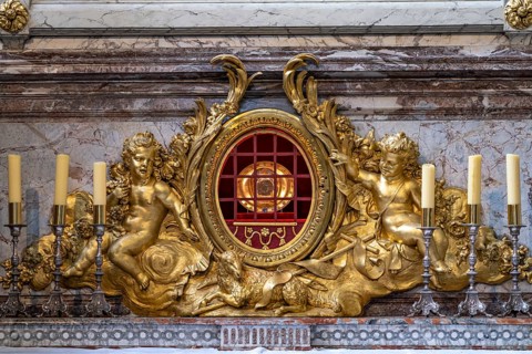 Relic with the head of John the Baptist in Notre Dame d'Amiens Cathedral