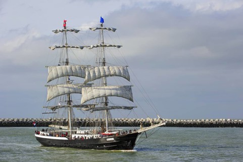 Two-master sailing ship Mercedes during the maritime festival Oostende voor Anker