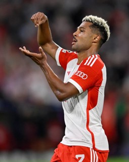 Goal celebration Serge Gnabry FC Bayern Munich FCB