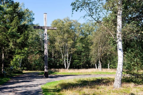 Wooden cross by the wayside