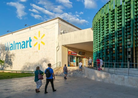 Walmart superstore shop