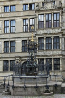 The Leibniz House