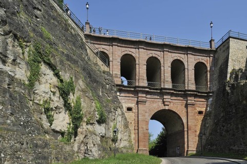 The viaduct Schloss Erbaut Bruecke at Luxembourg