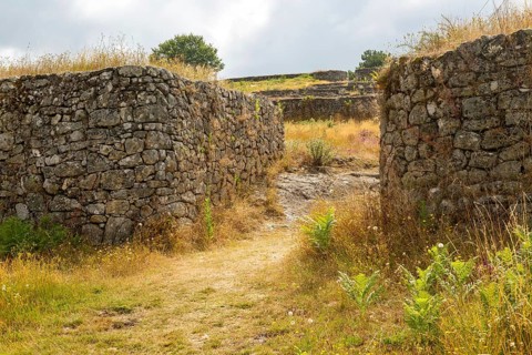 Entrance walls San Cibrao de Las hill fort Castro Culture archeological site