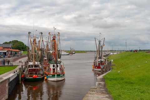Crab cutter in Greetsiel harbour