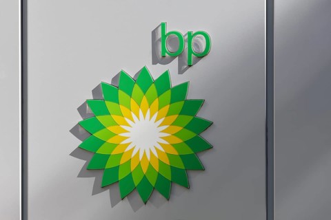 Logo BP Europa SE on the building