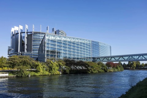 Passageway over the Ill river to the European Parliament