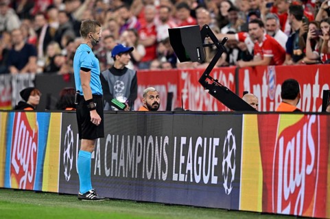 Review Area Video evidence Video referee Referee Glen Nyberg