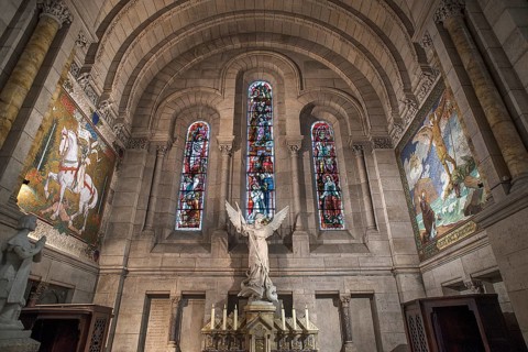 Side altar with the figure of St. George in the Basilica Sacre-Coeur