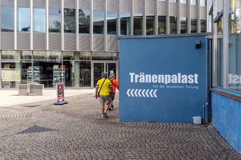Traenenpalast