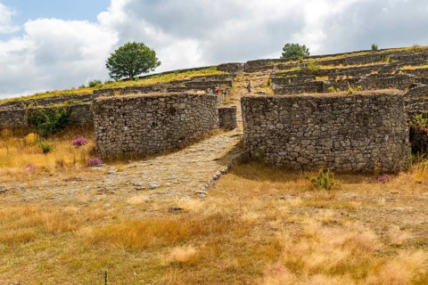 Entrance walls and building