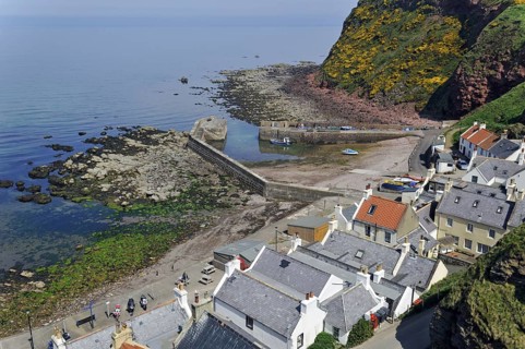 The smal Pennan harbor