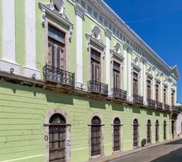 Governor's Palace government building