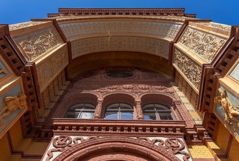 Facade at the entrance to the historic Postfuhramt