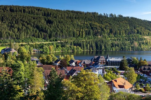 The village of Titisee with lake