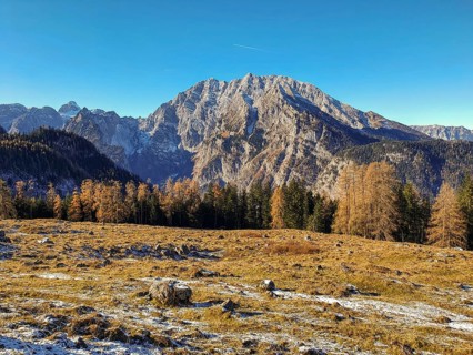 View from the Priesbergalm to the Watzmann east face in late autumn