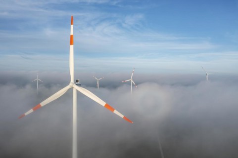 Tomerdingen wind farm in the Swabian Alb. Fog is rolling in