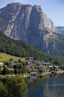 Grundlsee with village Grundlsee