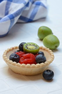 Fruit in tartlet base