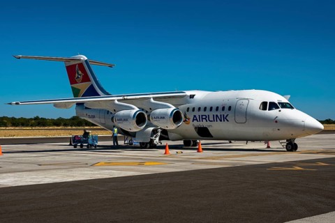 Aircraft with jet engines
