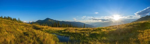 Small pond and moorland in the Naunz in summer