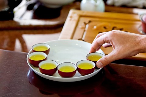 Tea in small bowls