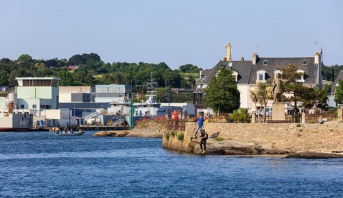 Entering the port of Concarneau
