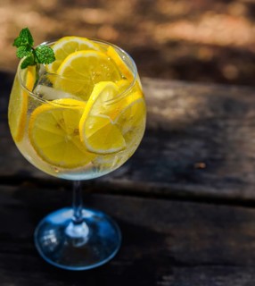 Top view of a glass with tonic