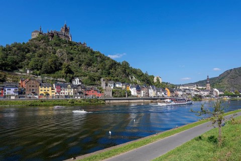 Reichsburg and town of Cochem on the Moselle