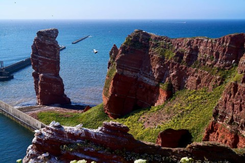 Lange Anna with cliffs on the high seas island of Helgoland