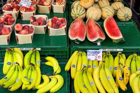Market stall with peaches