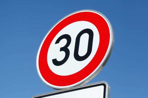 Traffic sign Maximum permitted speed 30 kilometres per hour