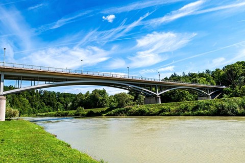 Gruenwalder Bruecke over Isar and Isarwerkkanal between Gruenwald and Pullach