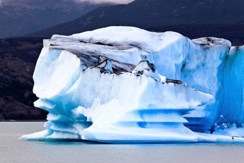 Iceberg on Lago Argentino
